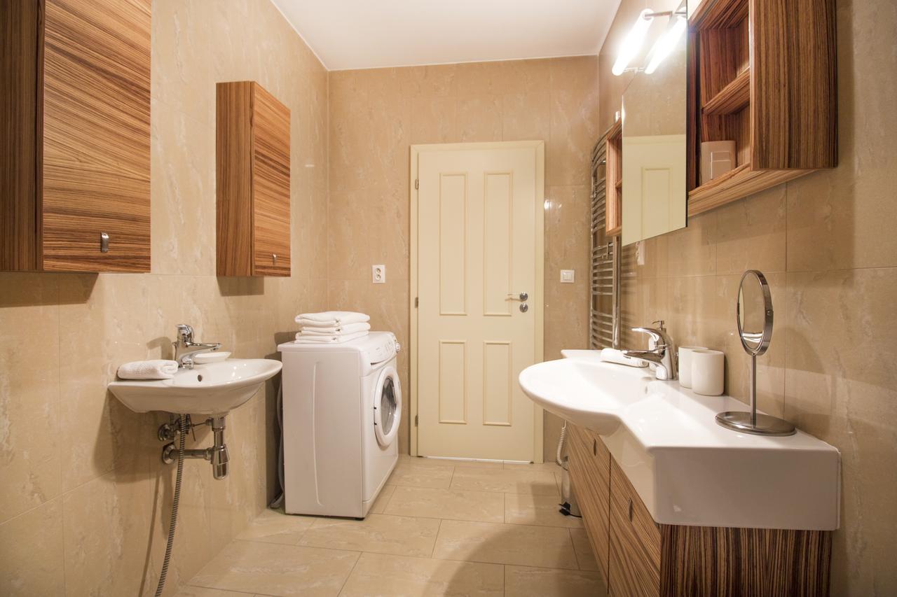 Luxurious Apartment Near Prague Castle Exterior foto